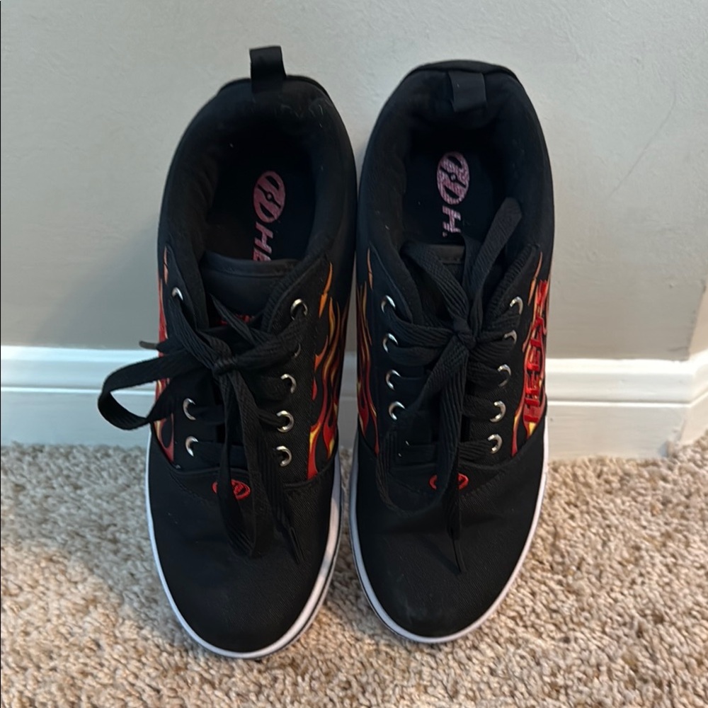 Heelys Black and Red Sneakers Sleek Modern Design